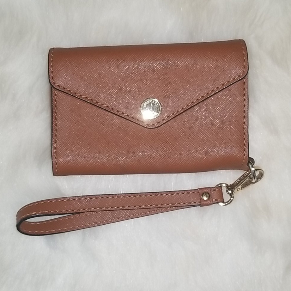 Michael kors wristlet